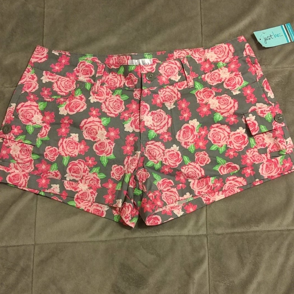 Ladies Woven Shorts